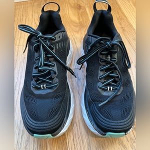 Women’s Hoka One One W Bondi 6, Black Running.